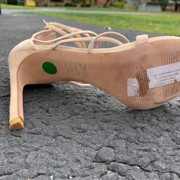 Stuart Weitzman ‘Myex’ nude strappy barely there sandals - size 9 - Picture 11 of 14